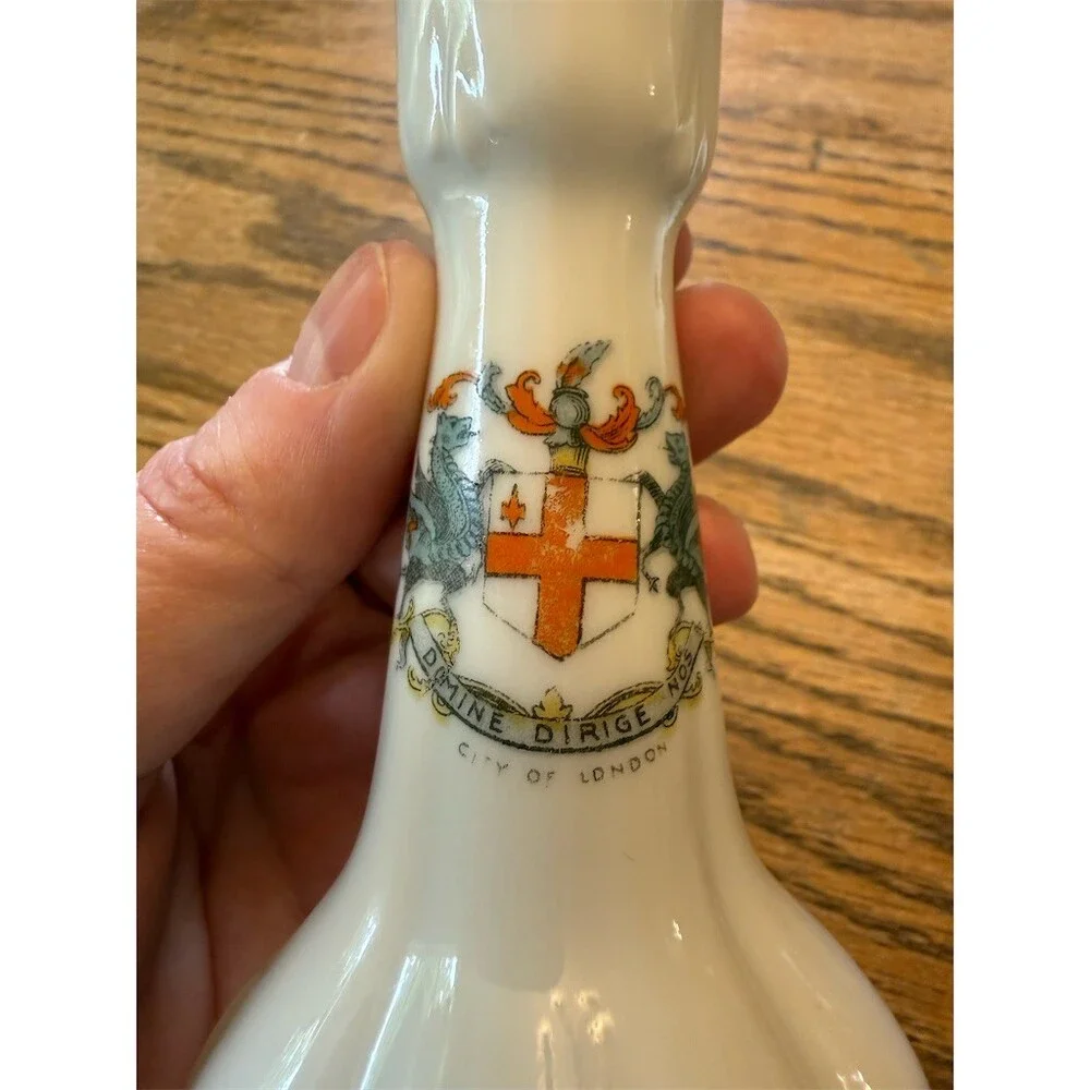 Westmoreland Candle Holders Pair White City of London Coat of Arms Vintage